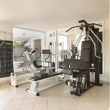 Отель Gallia Club