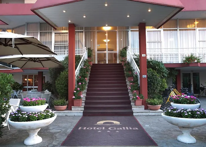 Gallia Club Hotel 3*