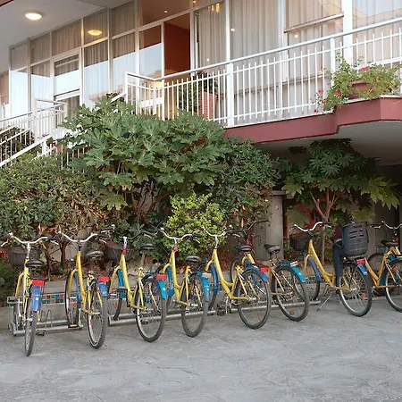 Gallia Club Hotel 3*